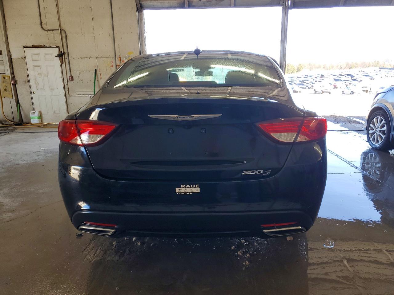 2016 CHRYSLER 200 S photo 6