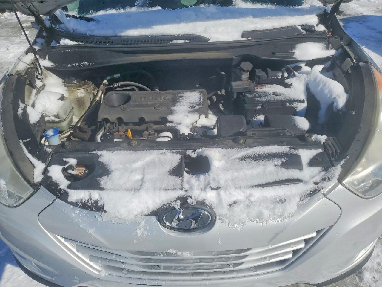 2012 HYUNDAI TUCSON GLS photo 23