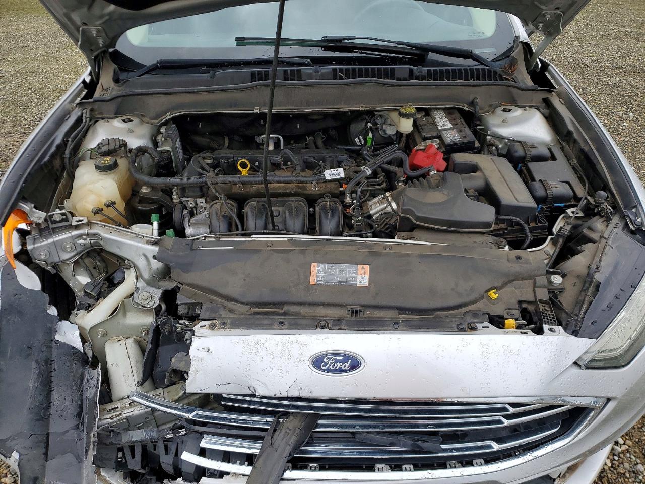 2017 FORD FUSION SE photo 21
