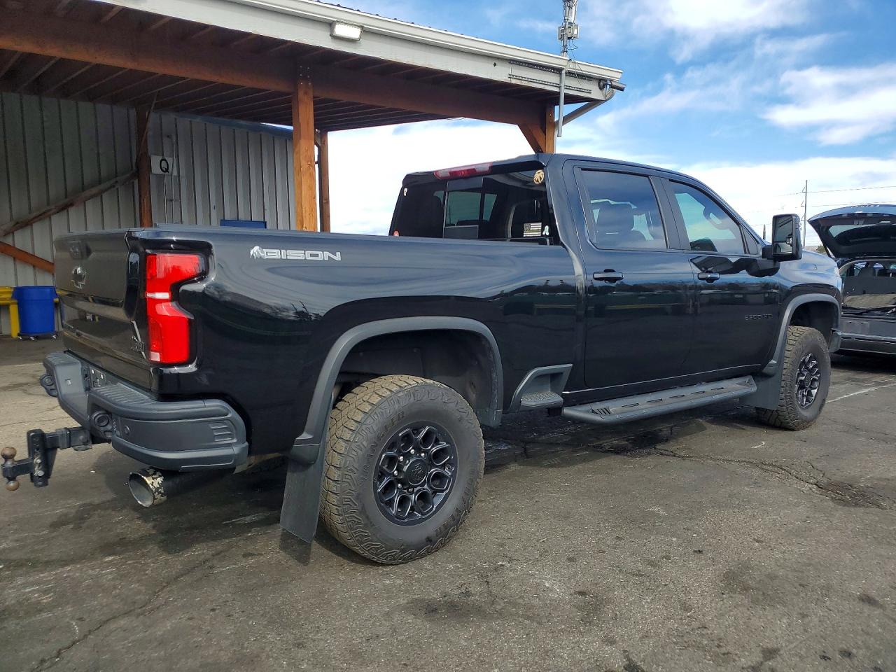 2024 CHEVROLET SILVERADO K2500 ZR2 photo 3