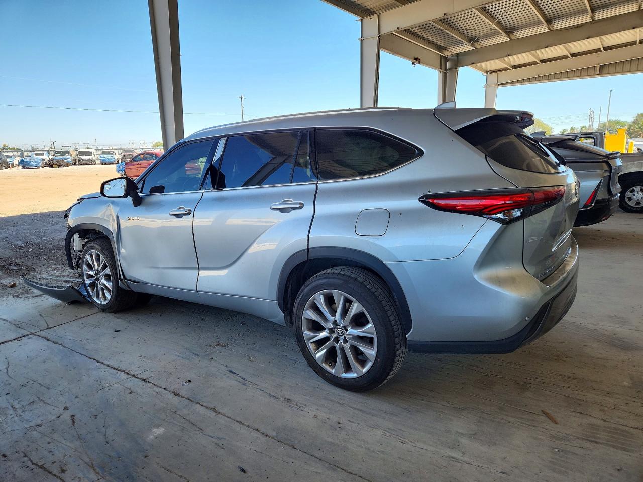 2021 TOYOTA HIGHLANDER HYBRID LIMITED photo 4