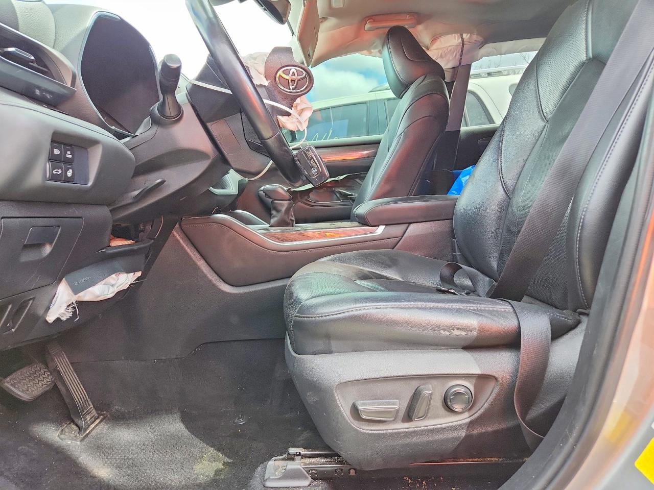 2021 TOYOTA HIGHLANDER HYBRID LIMITED photo 19