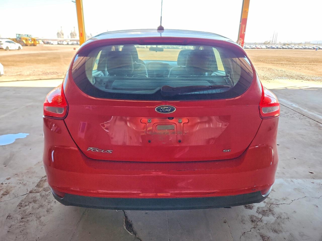2017 FORD FOCUS SE photo 11
