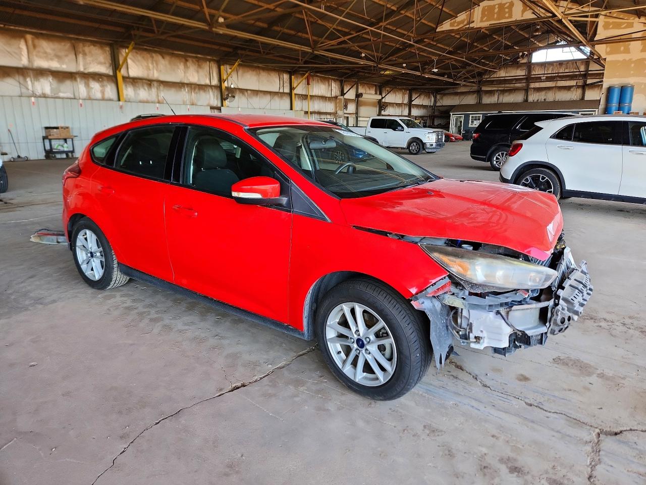 2017 FORD FOCUS SE photo 7