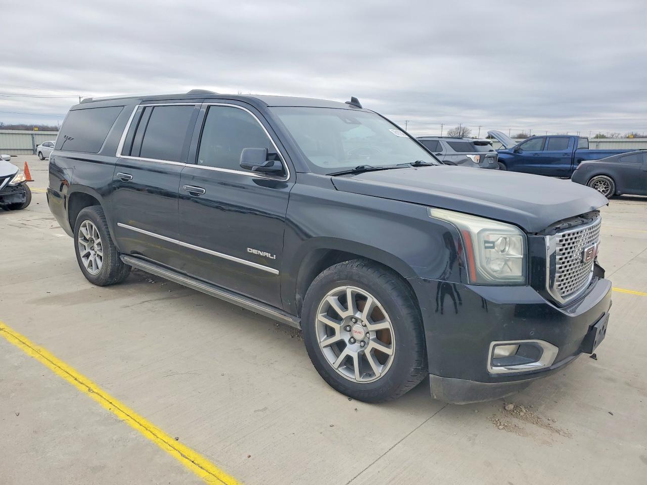 2015 GMC YUKON XL DENALI photo 7