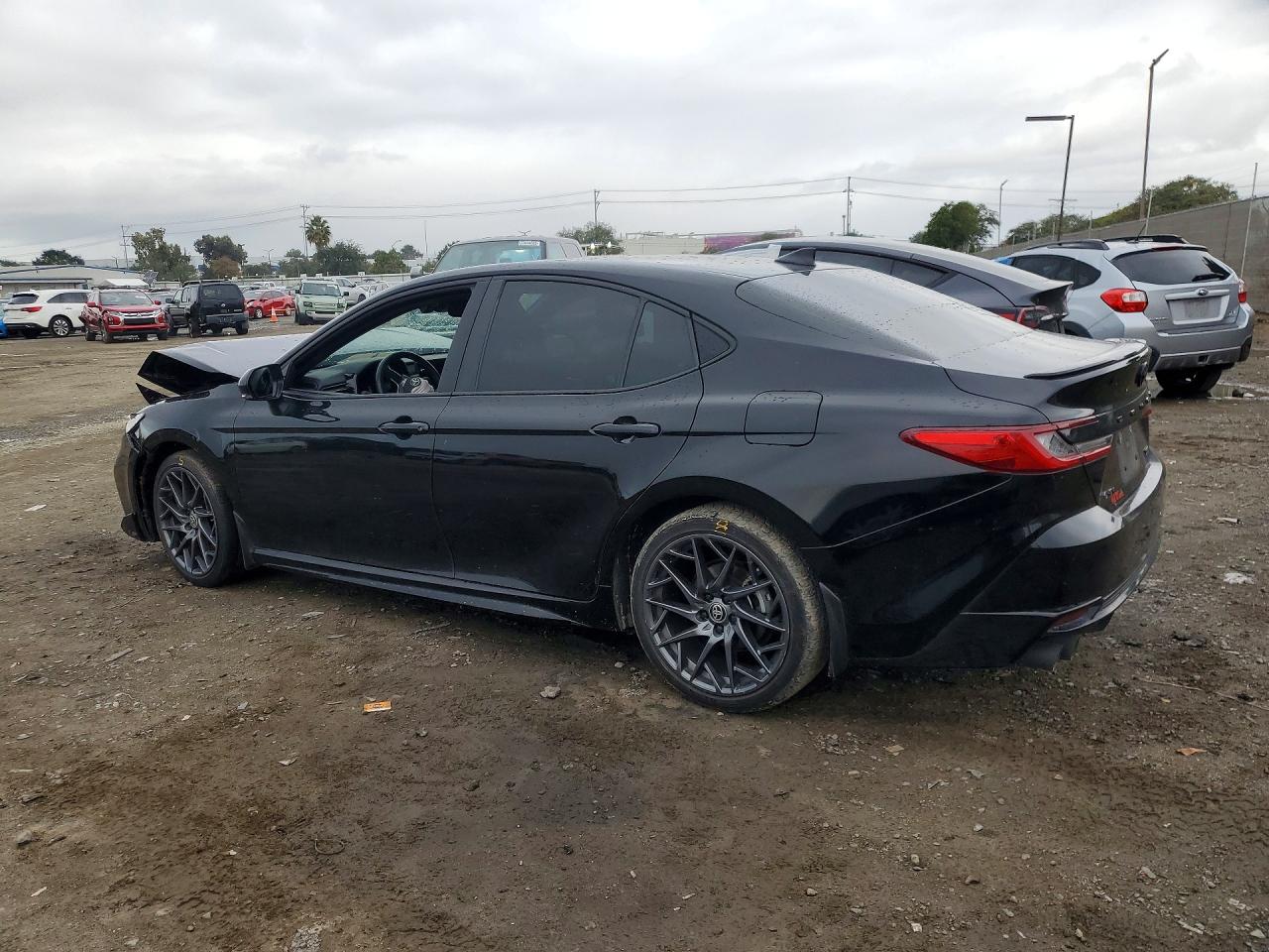 2025 TOYOTA CAMRY XSE photo 3