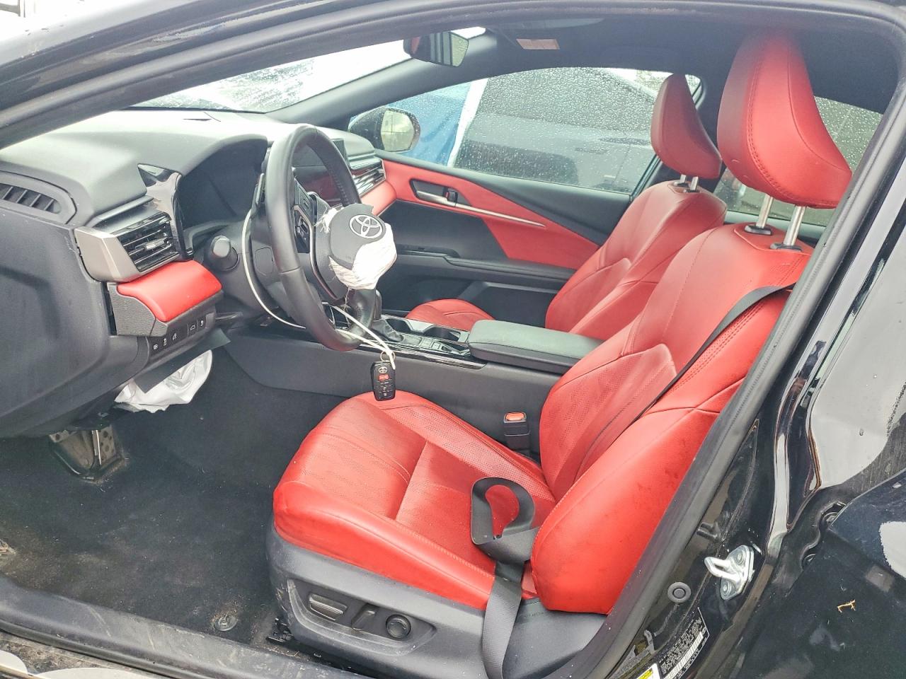 2025 TOYOTA CAMRY XSE photo 13