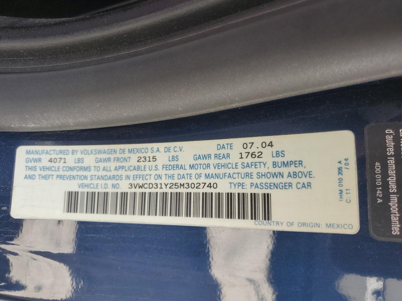 2005 VOLKSWAGEN NEW BEETLE photo 23