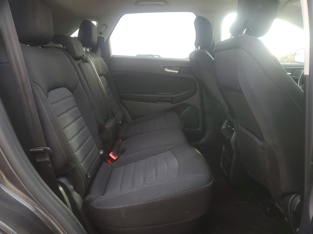 2016 FORD EDGE SE photo 21