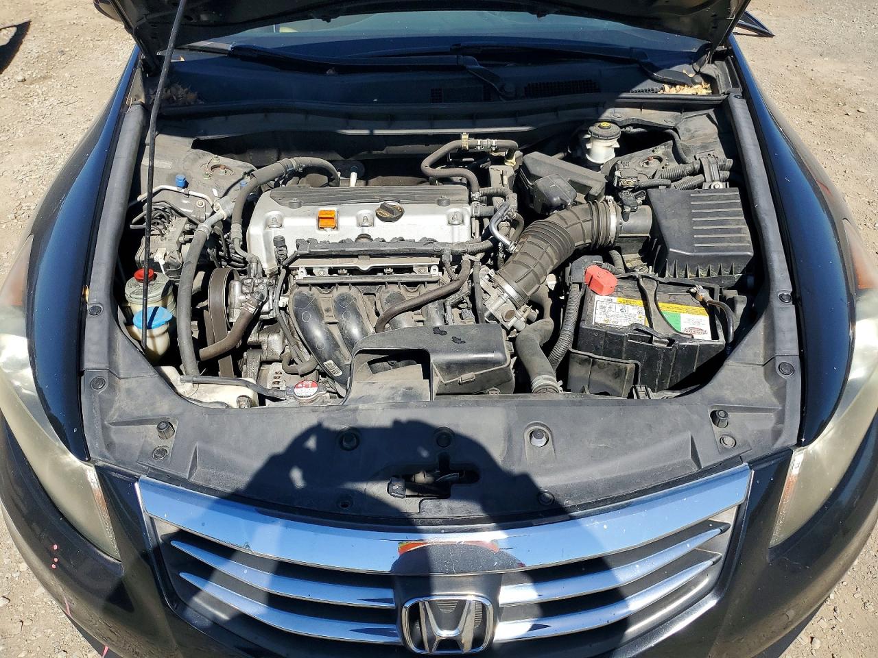 2012 HONDA ACCORD LX photo 11