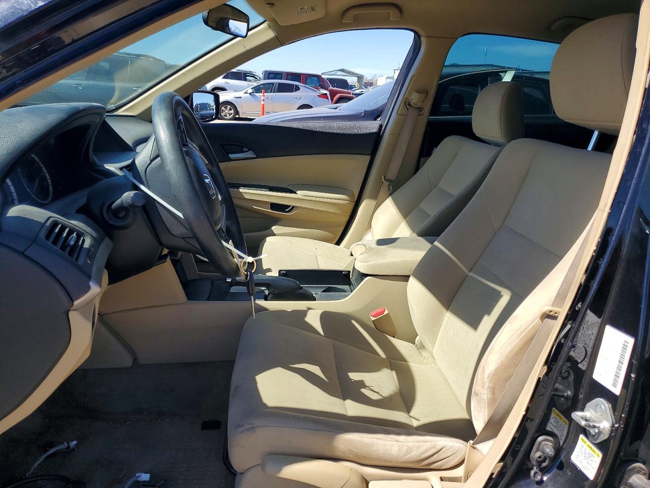 2012 HONDA ACCORD LX photo 7