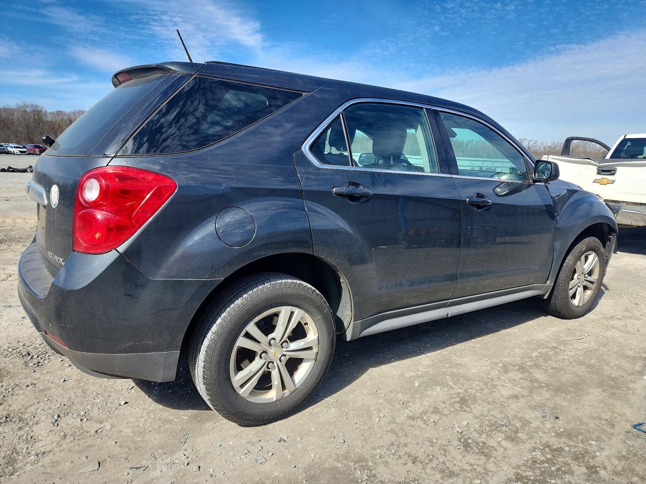 2014 CHEVROLET EQUINOX LS photo 3