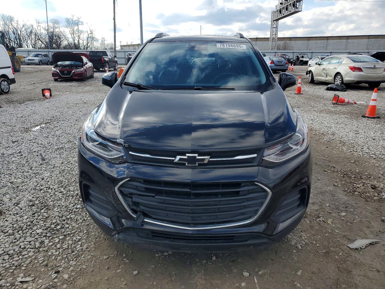 2022 CHEVROLET TRAX 1LT photo 9