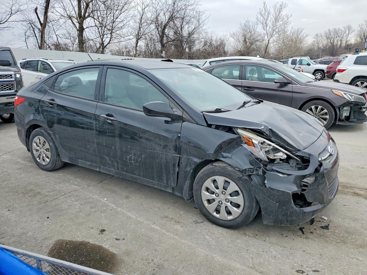 2016 HYUNDAI ACCENT SE photo 7