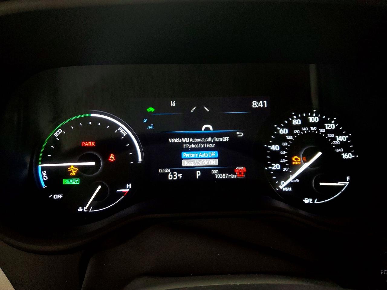 2025 TOYOTA SIENNA XLE photo 9