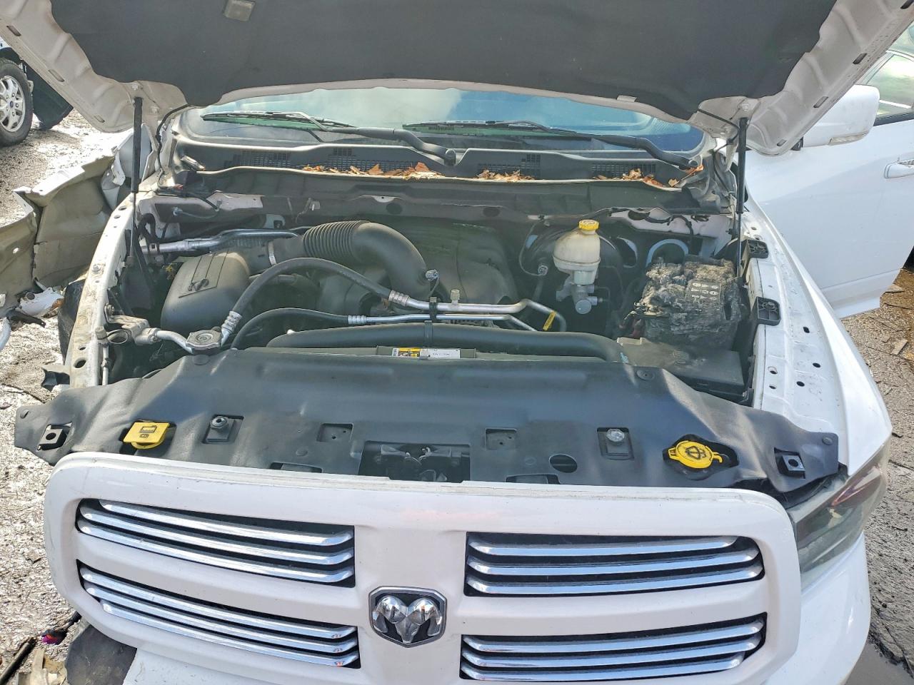 2015 RAM 1500 SPORT photo 11