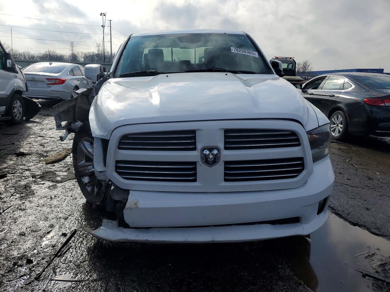 2015 RAM 1500 SPORT photo 5
