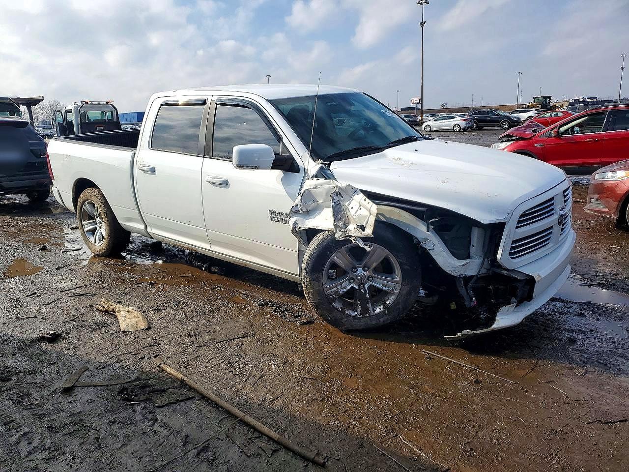 2015 RAM 1500 SPORT photo 4