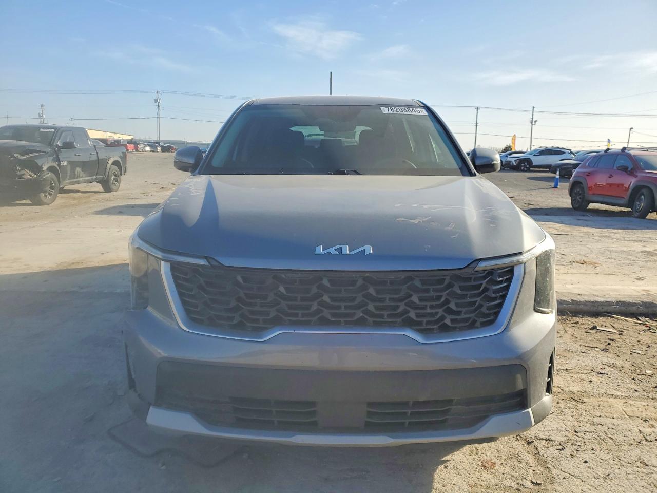 2024 KIA SORENTO LX photo 5