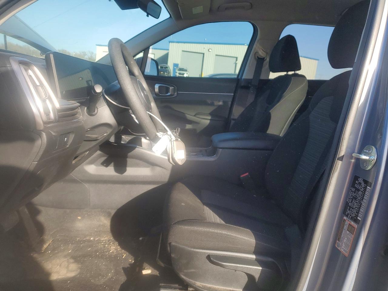 2024 KIA SORENTO LX photo 7