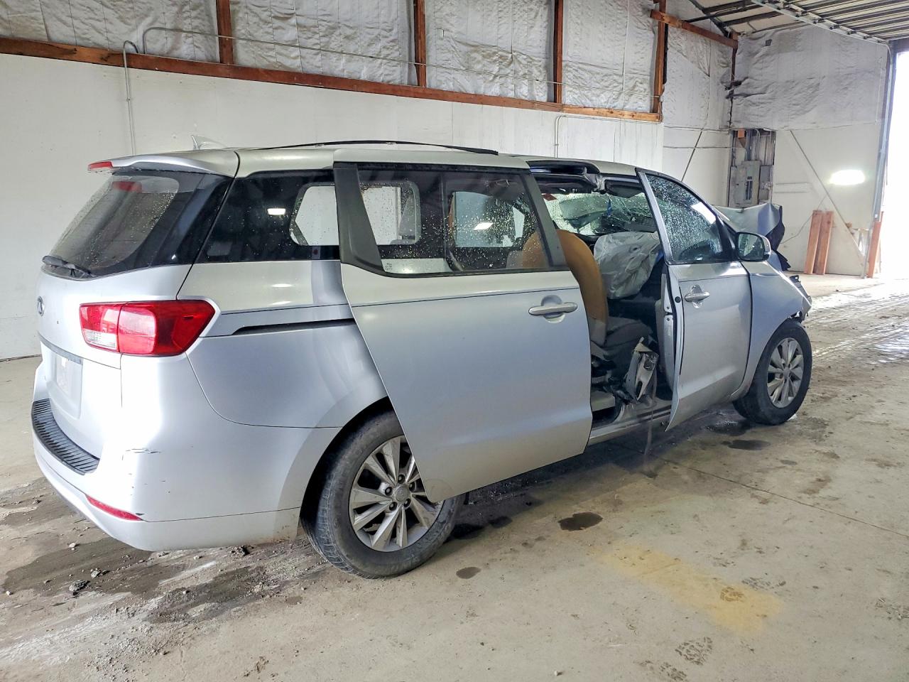2016 KIA SEDONA L photo 7