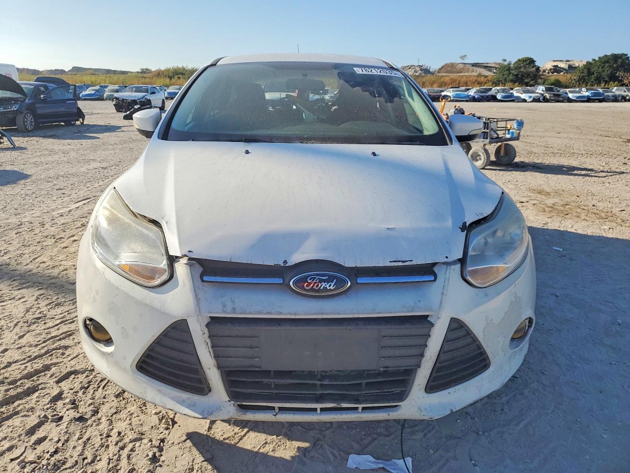 2014 FORD FOCUS SE photo 5