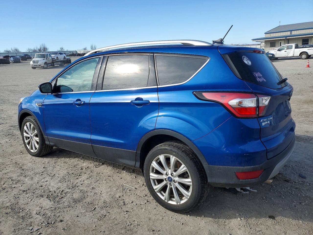 2018 FORD ESCAPE TITANIUM photo 4