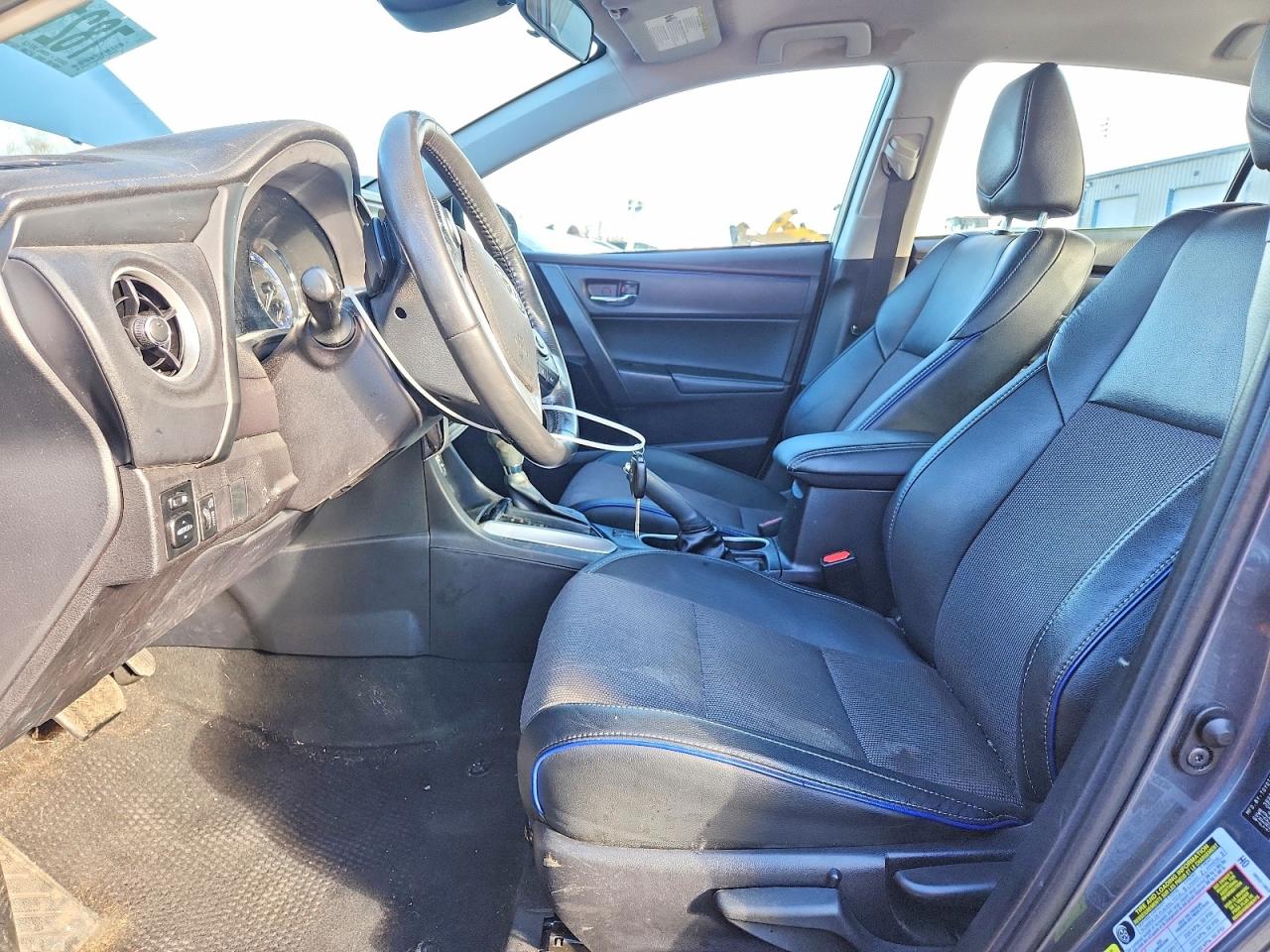 2018 TOYOTA COROLLA SE photo 19