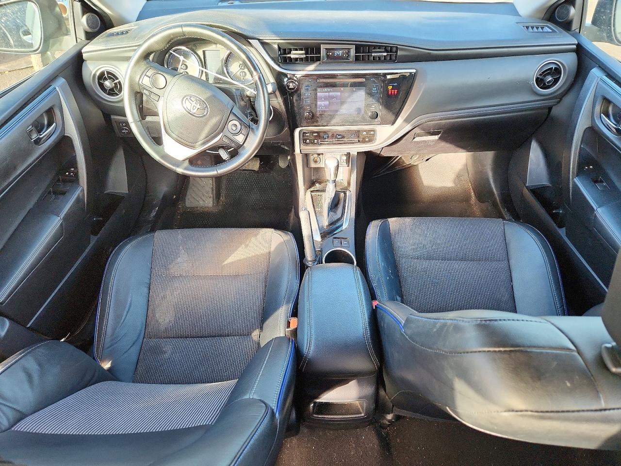 2018 TOYOTA COROLLA SE photo 22