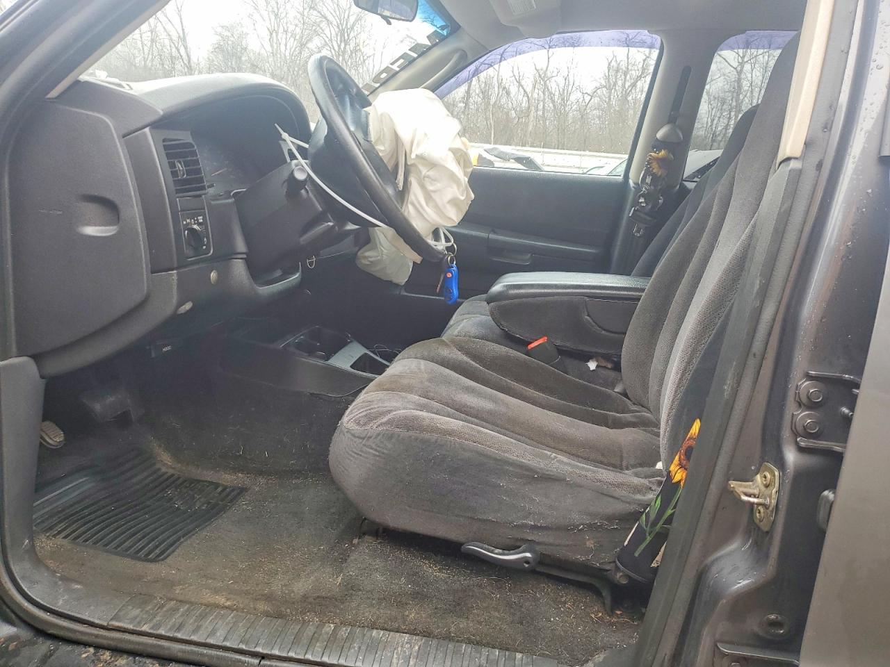 2002 DODGE DAKOTA QUAD SLT photo 7