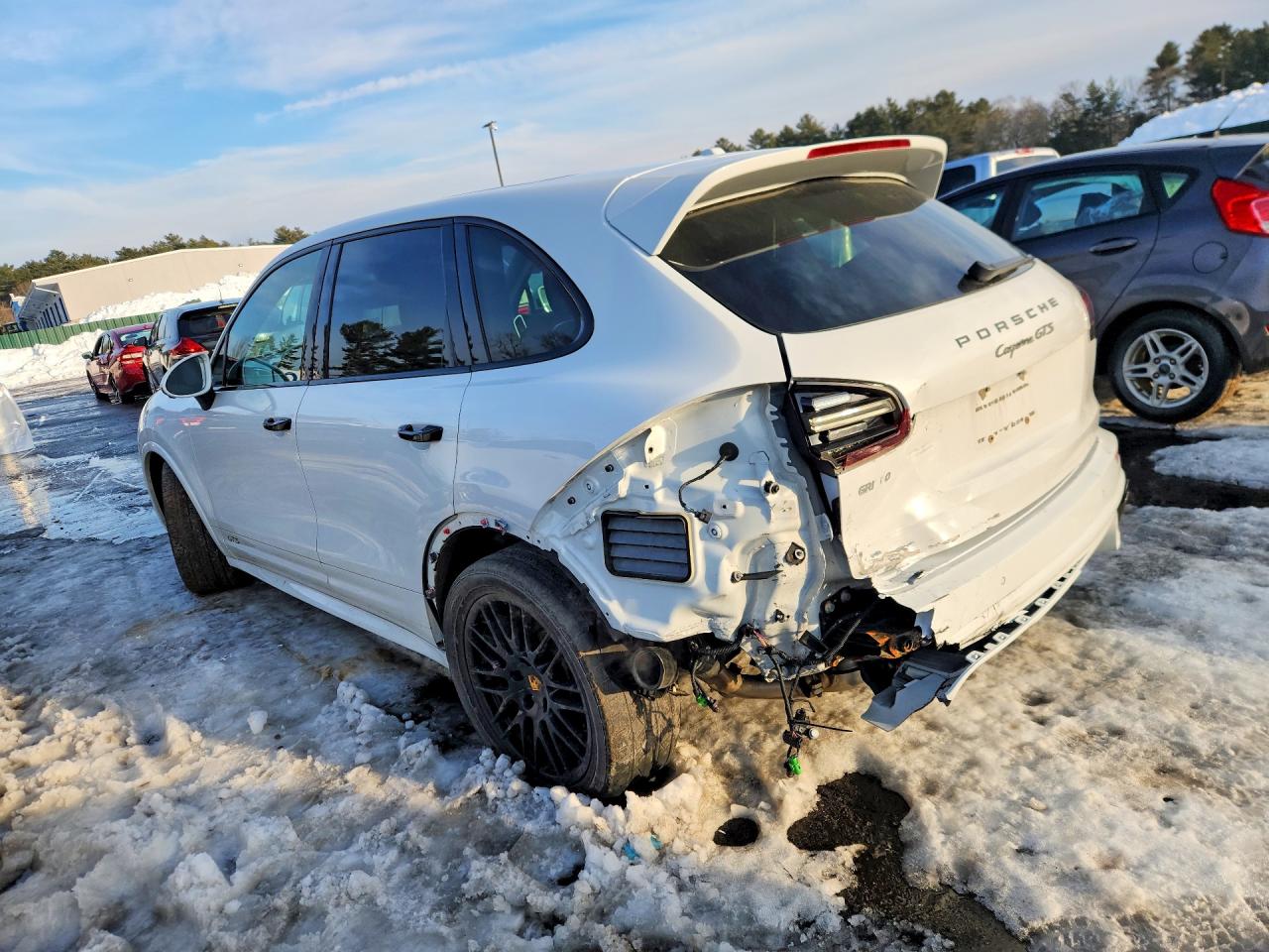 2017 PORSCHE CAYENNE GTS photo 3