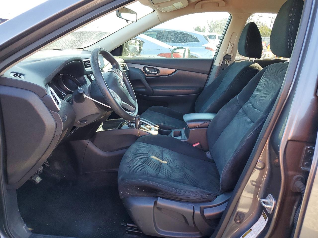 2016 NISSAN ROGUE S photo 13