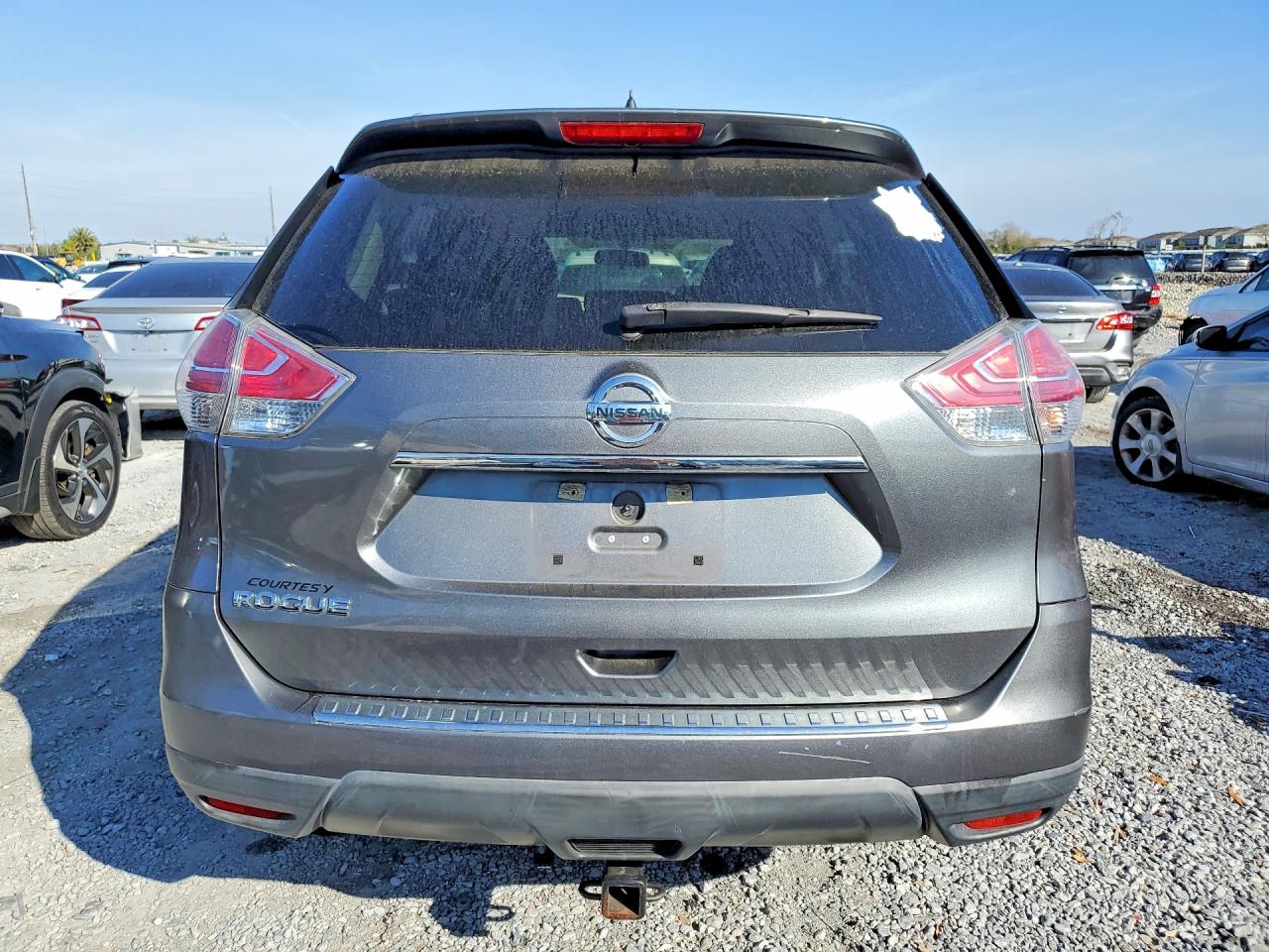 2016 NISSAN ROGUE S photo 11