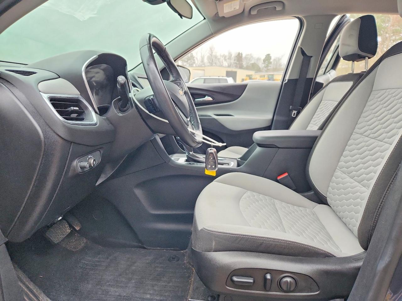 2019 CHEVROLET EQUINOX LT photo 7