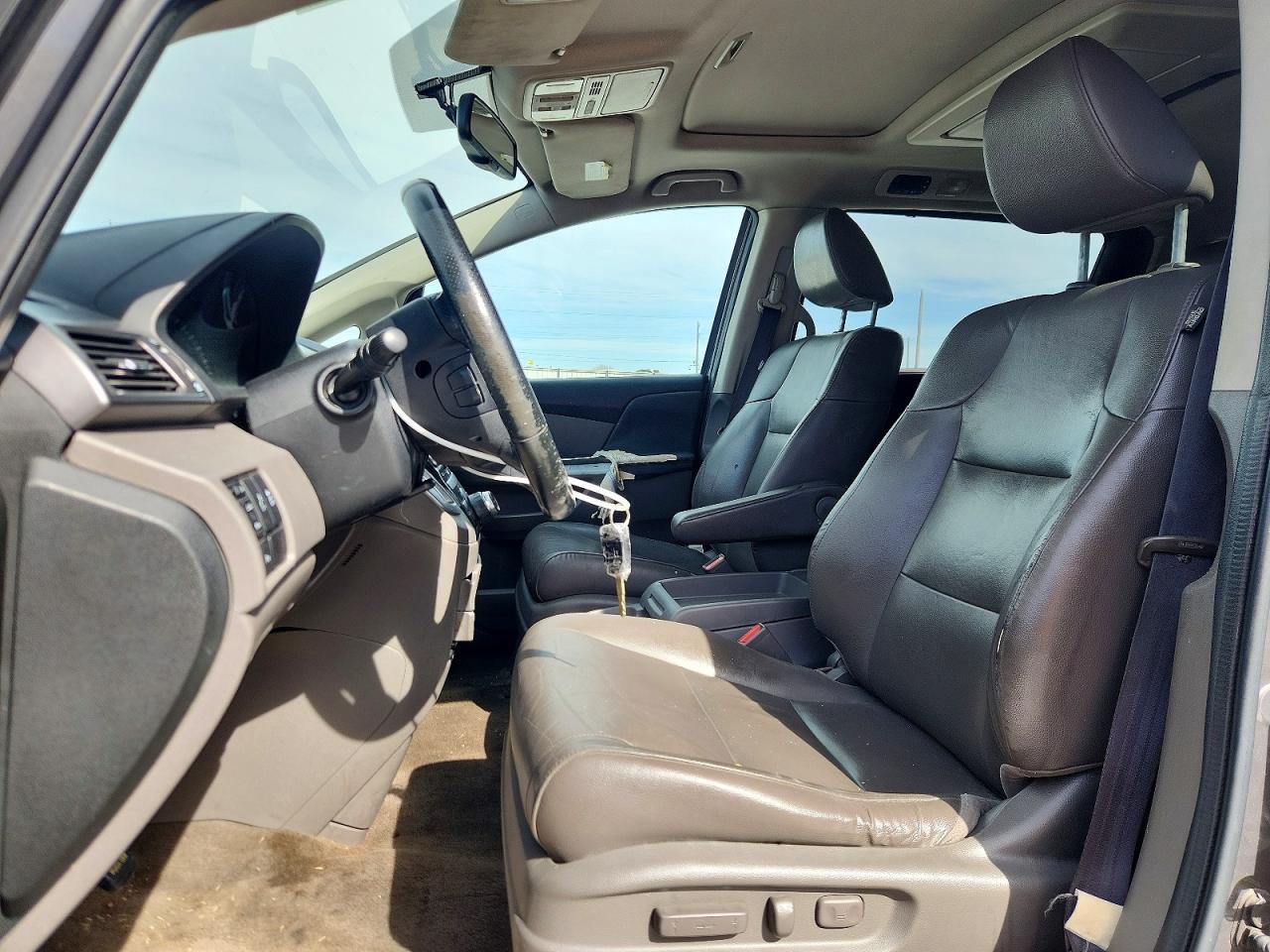 2013 HONDA ODYSSEY TOURING photo 7