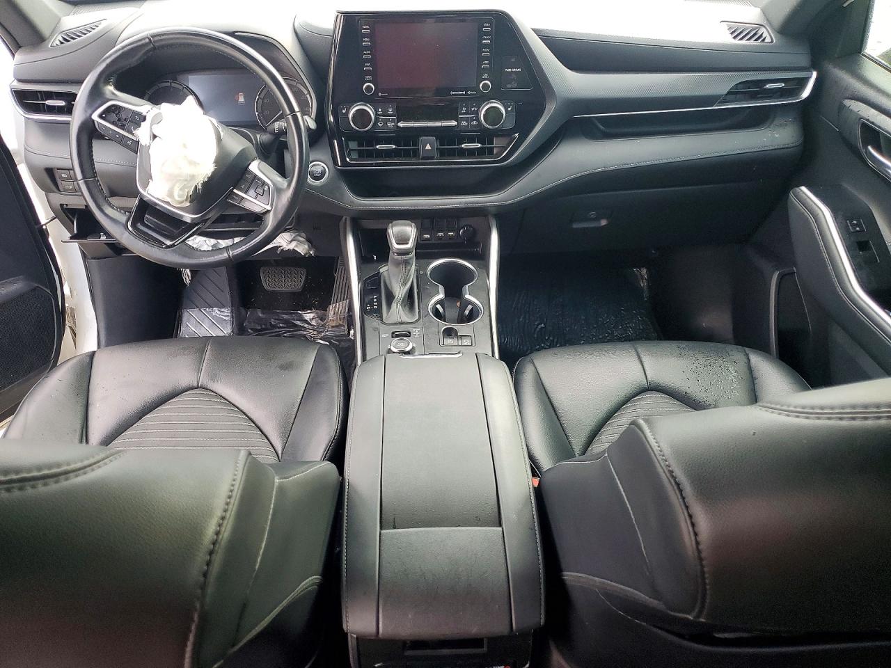 2021 TOYOTA HIGHLANDER XSE photo 8