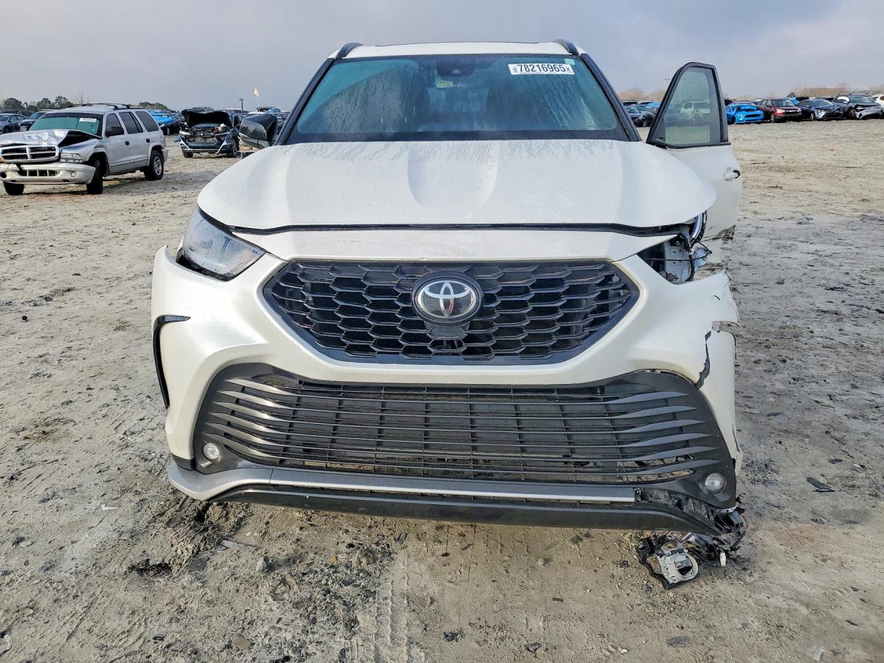 2021 TOYOTA HIGHLANDER XSE photo 5