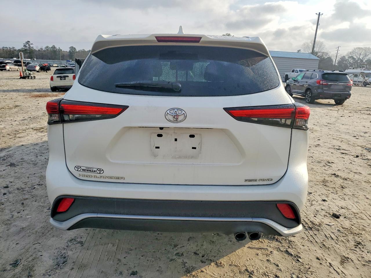 2021 TOYOTA HIGHLANDER XSE photo 6