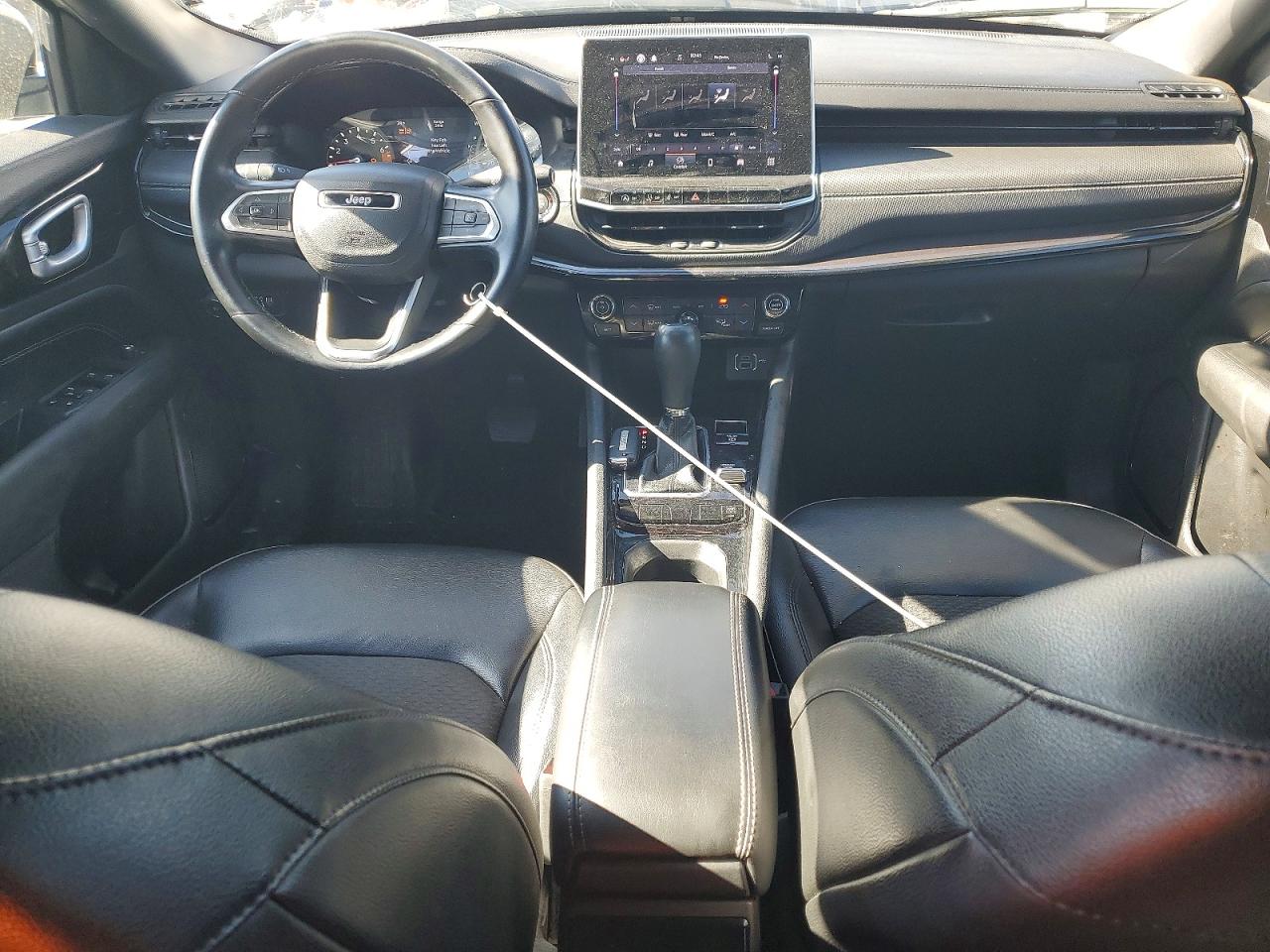2022 JEP COMPASS LATITUDE photo 8