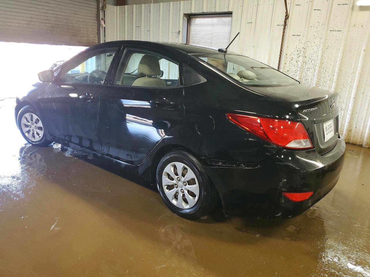 2016 HYUNDAI ACCENT SE photo 2