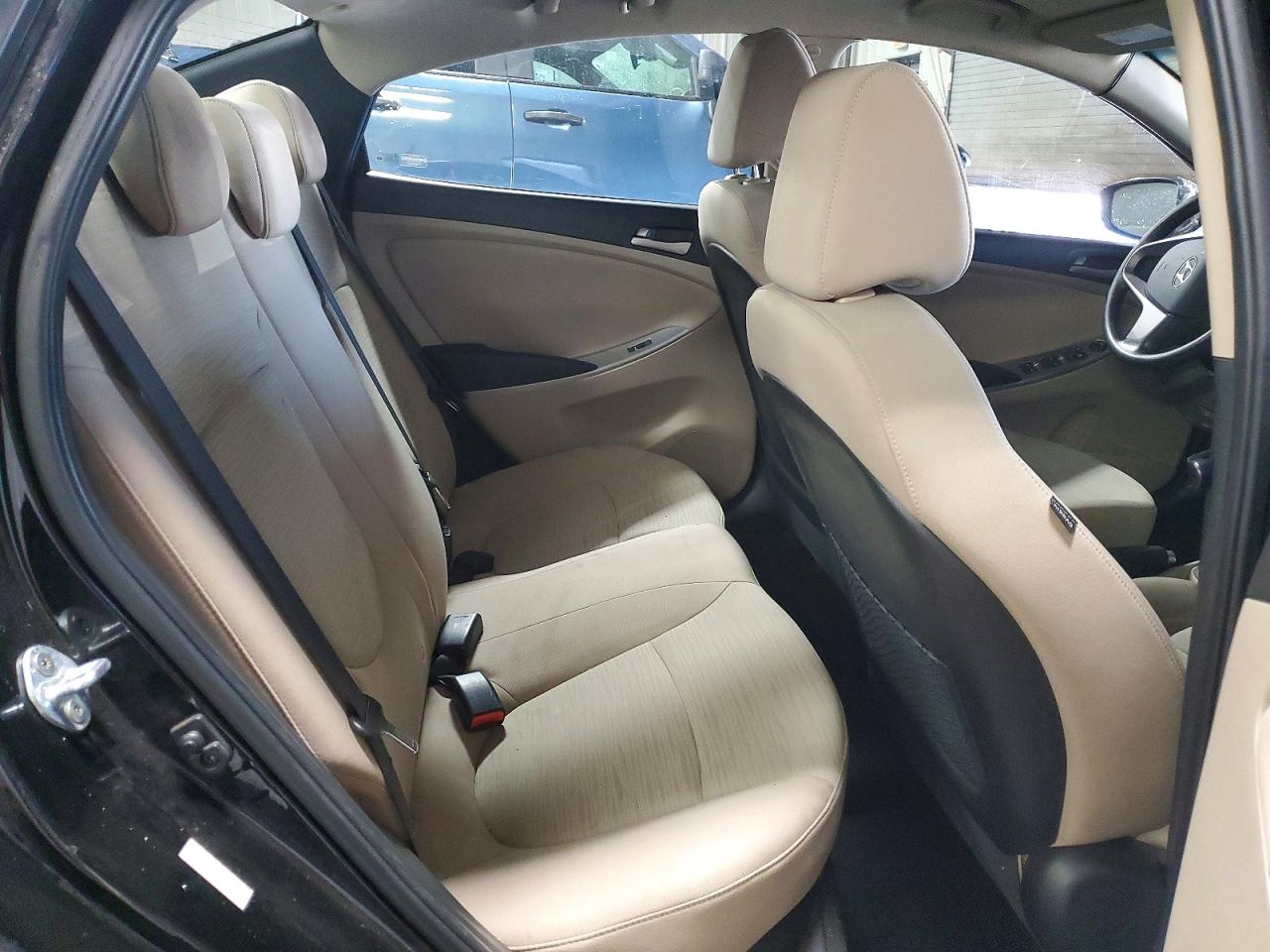 2016 HYUNDAI ACCENT SE photo 10