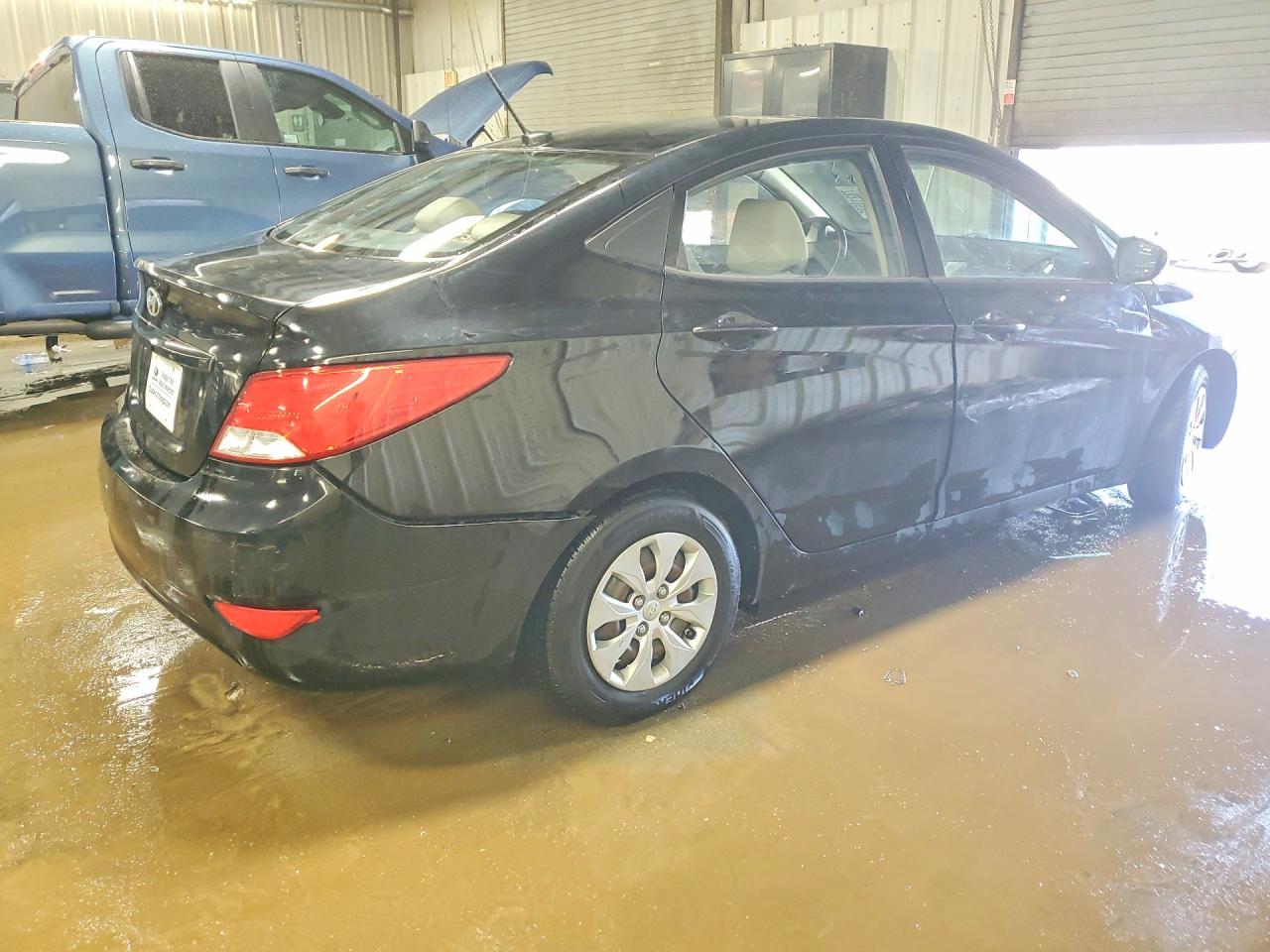 2016 HYUNDAI ACCENT SE photo 3