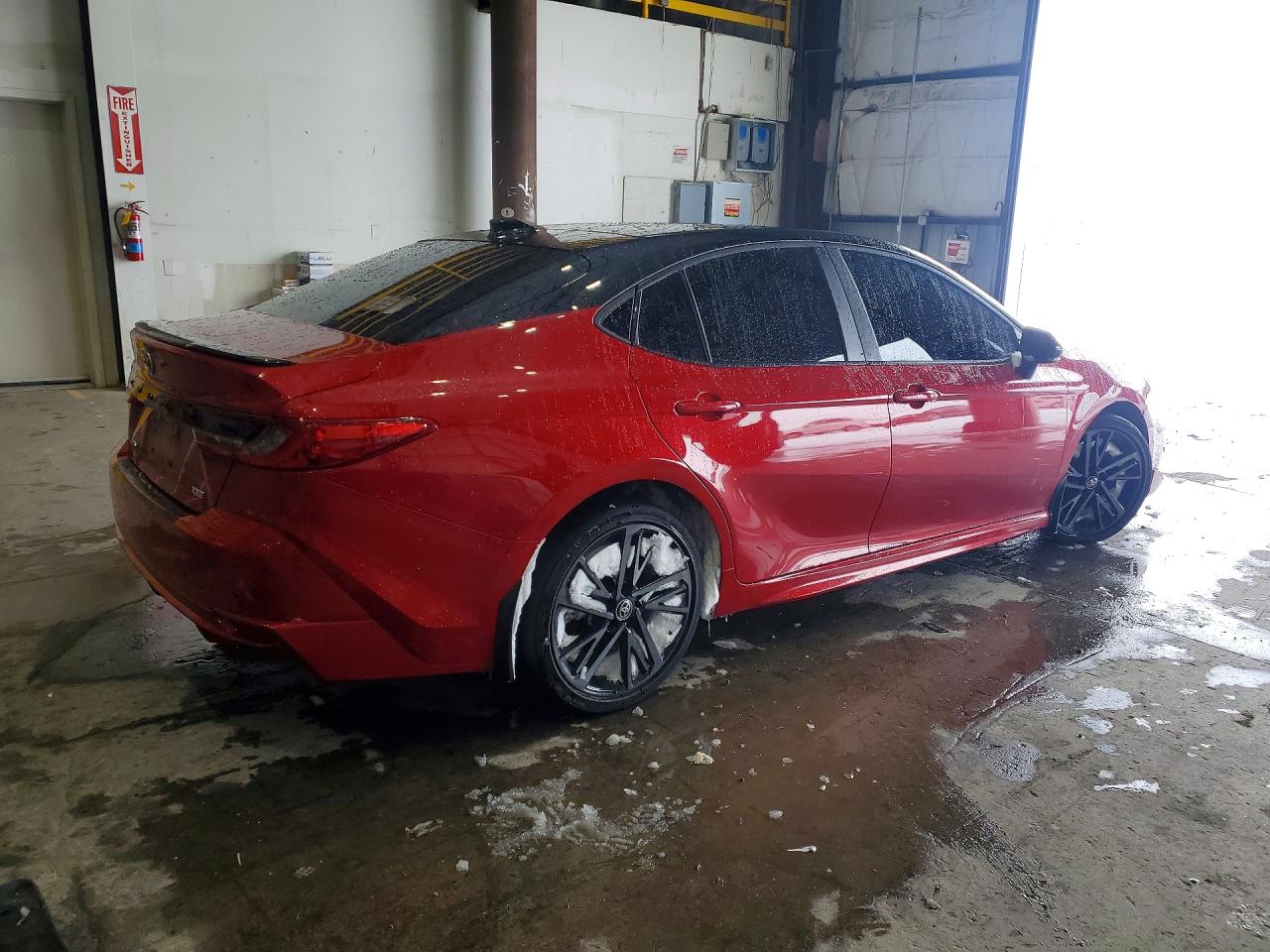 2025 TOYOTA CAMRY XSE photo 5