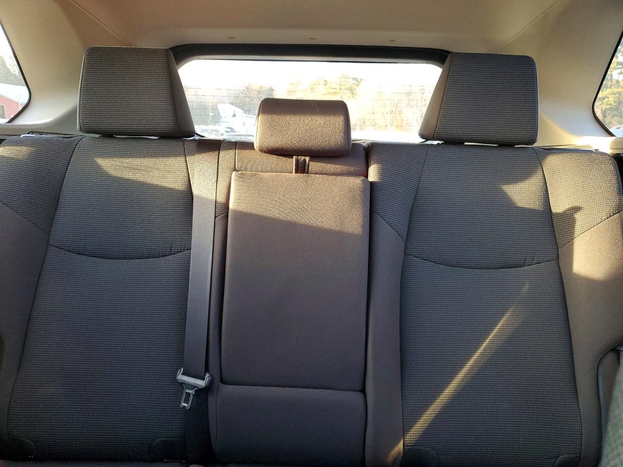 2021 TOYOTA RAV4 LE photo 28