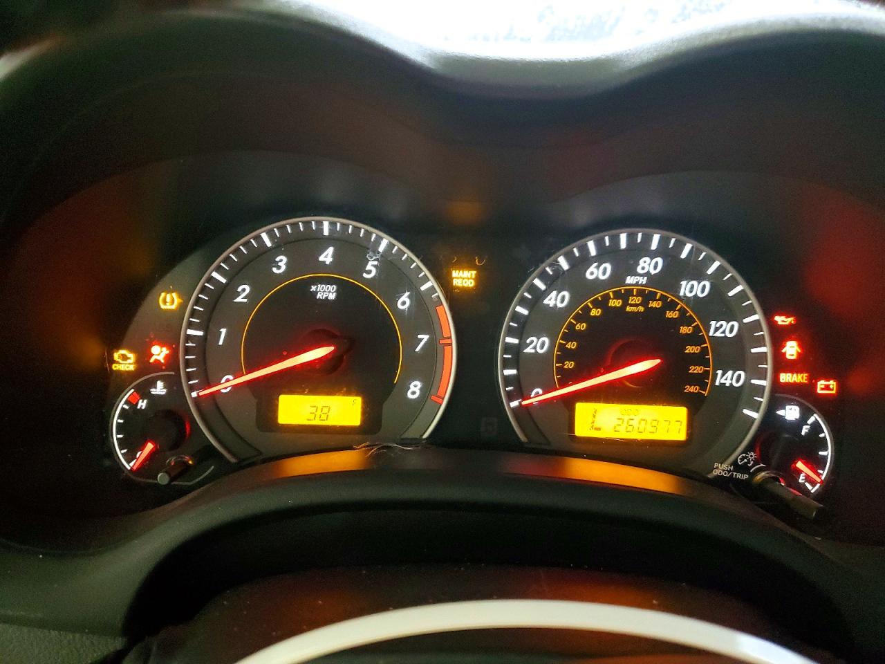 2010 TOYOTA COROLLA S photo 9