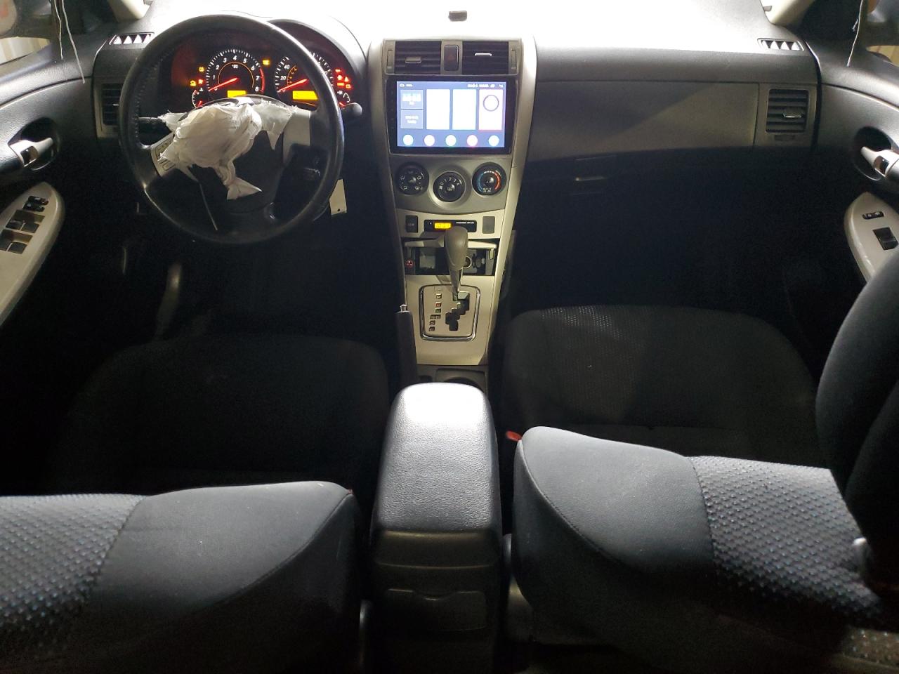 2010 TOYOTA COROLLA S photo 8