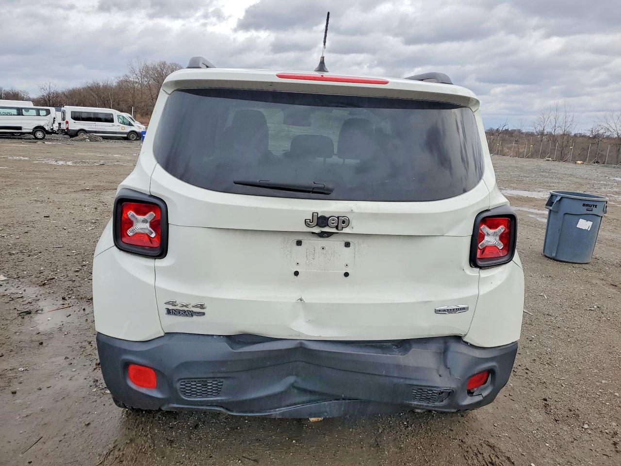 2015 JEEP RENEGADE LATITUDE photo 16