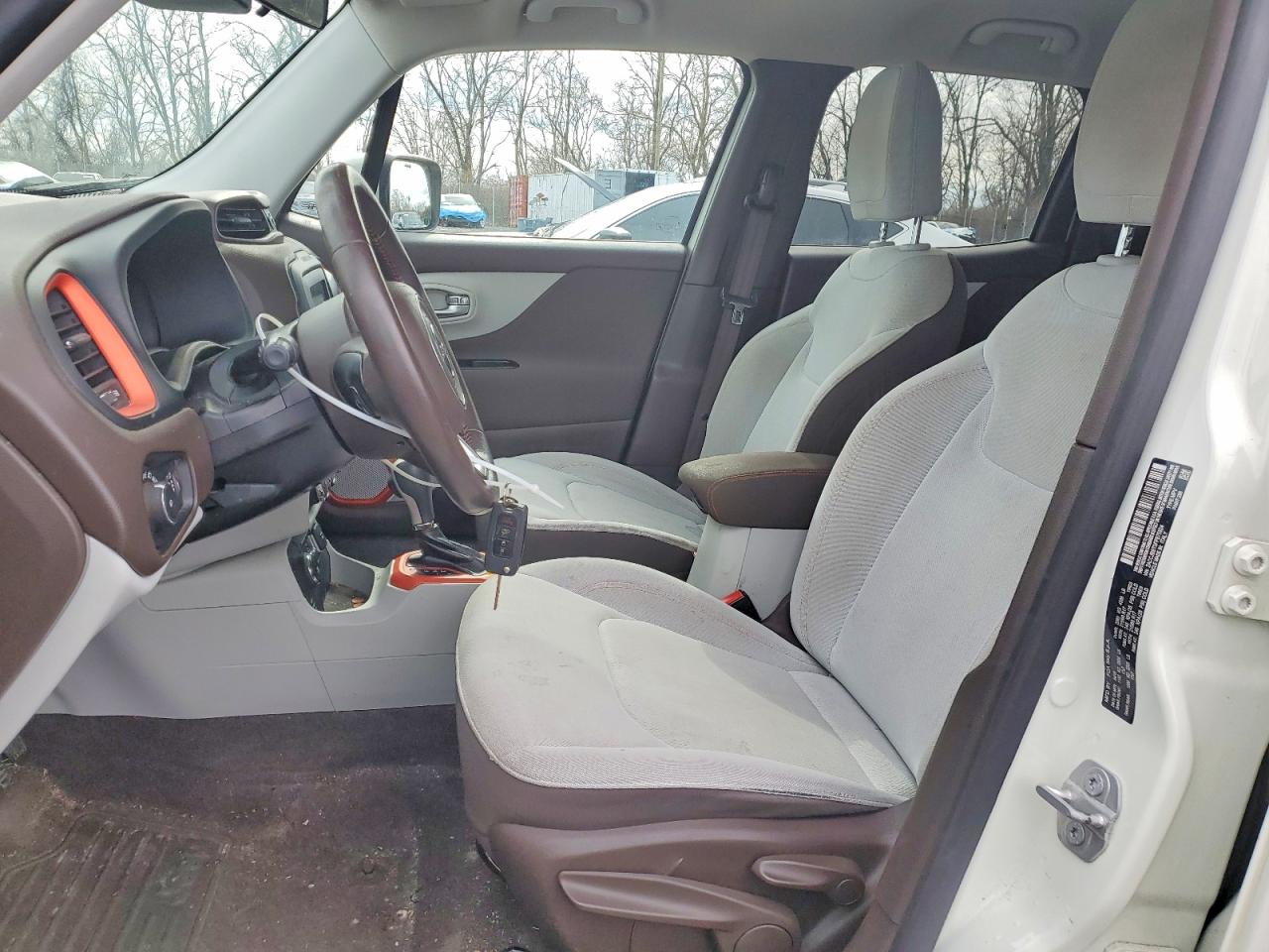 2015 JEEP RENEGADE LATITUDE photo 19