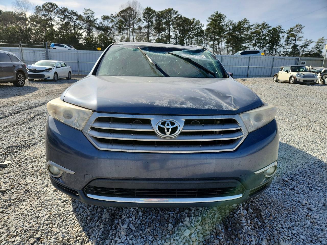 2013 TOYOTA HIGHLANDER SE photo 13