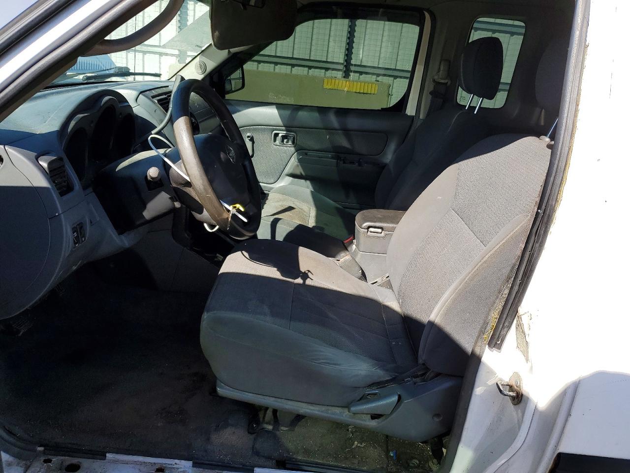 2002 NISSAN FRONTIER STANDARD photo 7
